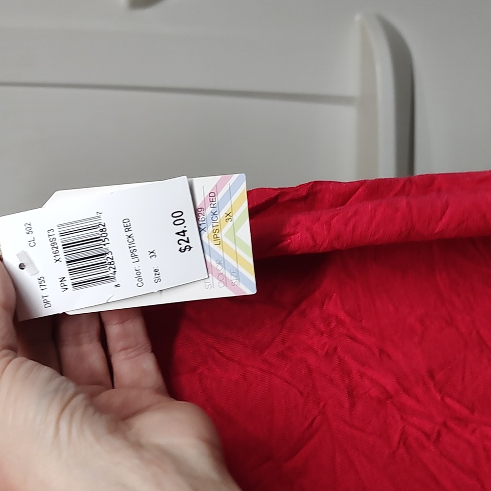 short - Picture 2 of 2